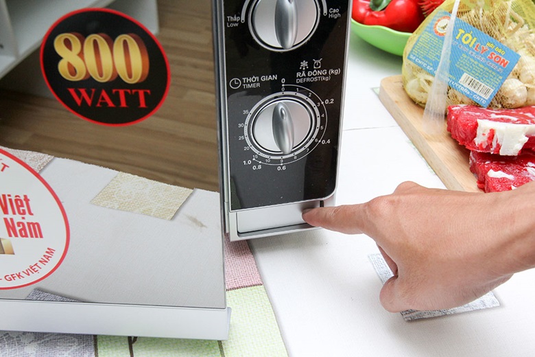 Lò vi sóng Sharp R-203VN-M 20 lít Lò vi sóng Sharp R-203VN-M 20 lít