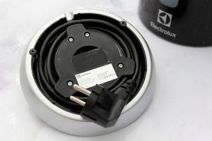 Ấm đun siêu tốc Electrolux 1.7 lít EEK3505