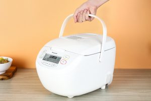 Nồi cơm điện tử Panasonic 1.8 lít SR-CL188WRAM