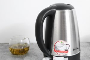 Ấm đun siêu tốc Tefal 1.7 lít KI800D68