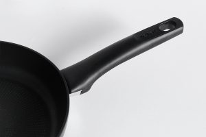 Chảo nhôm chống dính vân đá đáy từ 24 cm Tefal Ultimate G2680472