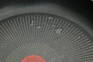 Chảo nhôm chống dính vân đá đáy từ 28 cm Tefal Ultimate G2680622