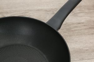 Chảo nhôm sâu chống dính vân đá đáy từ 28 cm Tefal Ultimate G2681972