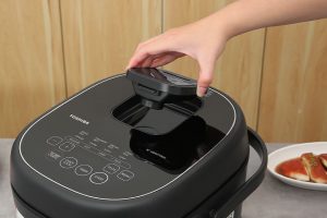 Nồi cơm điện tử Toshiba 1.8 lít RC-18DR4TVN(H)