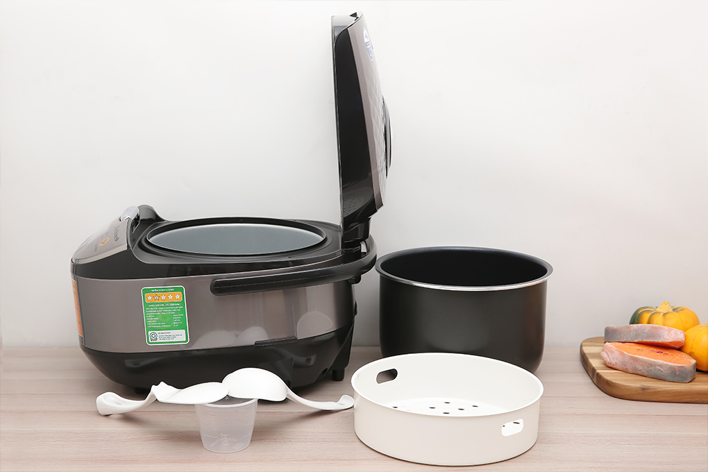 Nồi cơm điện tử BlueStone 1.8 lít RCB-5938 Nồi cơm điện tử BlueStone 1.8 lít RCB-5938