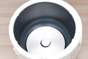 Nồi cơm nắp gài BlueStone 1.8 lít RCB-5525