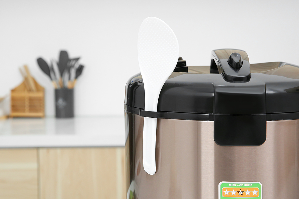 Nồi cơm nắp gài BlueStone 2.8 lít RCB-5538 Nồi cơm nắp gài BlueStone 2.8 lít RCB-5538