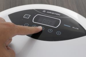 May Nuoc Nong Ariston Rt45e Vn