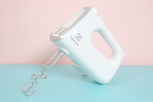 Máy đánh trứng Electrolux EHM3407