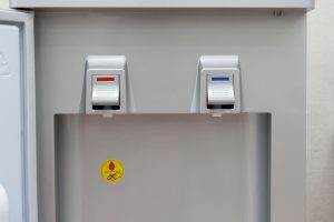 Cây nước nóng lạnh Kangaroo KG40N 600W