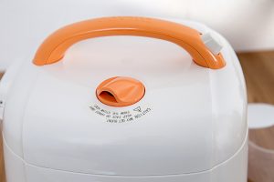 Nồi cơm nắp gài Cuckoo 0.5 lít CR-0331